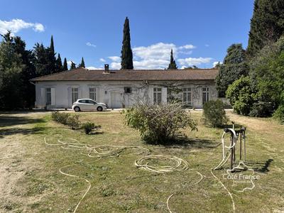 Mas - 258 m² - 5 pièces