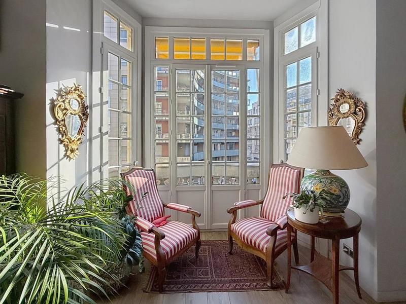 Appartement - 95 m² - 3 pièces