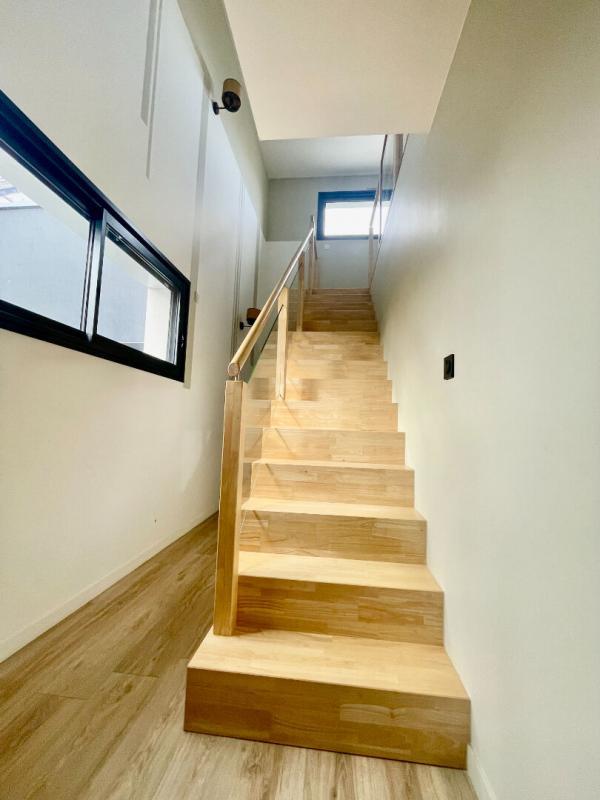 Maison - 178 m² - 7 pièces