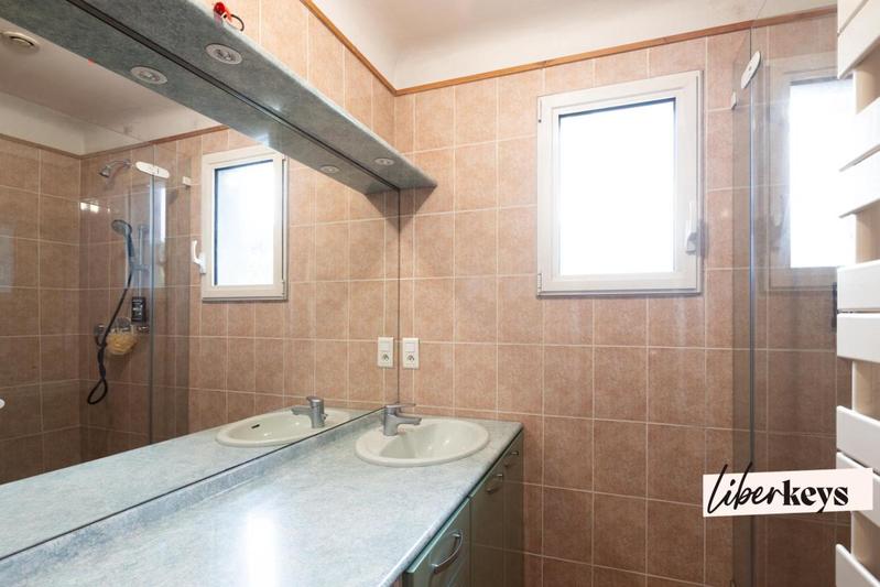 Villa - 180 m² - 7 pièces