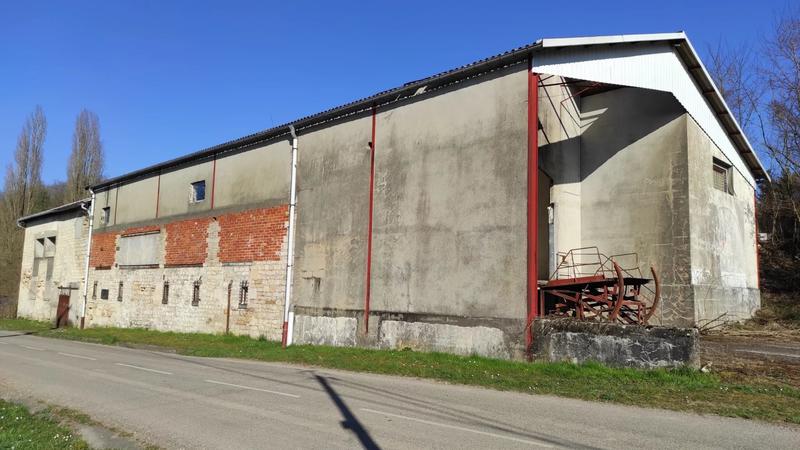 Entrepôt - 4 076 m² - 10 pièces