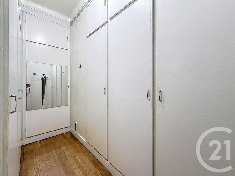 Appartement - 182 m² - 7 pièces