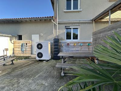 Maison - 184 m² - 9 pièces