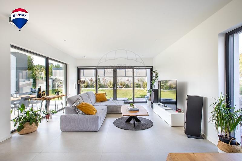 Villa - 185 m² - 6 pièces