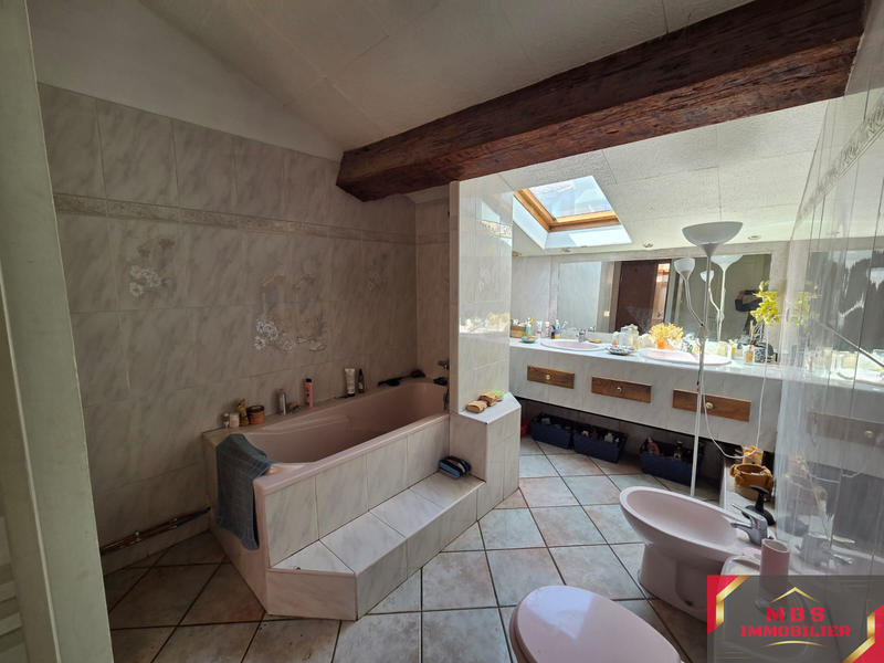 Maison - 147 m² - 5 pièces