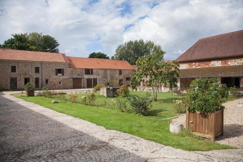 Ferme - 3 000 m² - 21 pièces