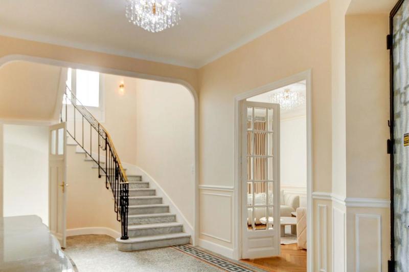 Maison bourgeoise - 315 m² - 10 pièces