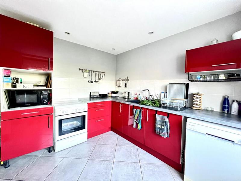 Maison - 96 m² - 5 pièces