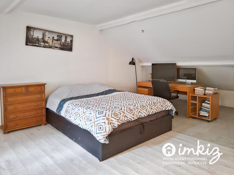 Maison - 193 m² - 8 pièces