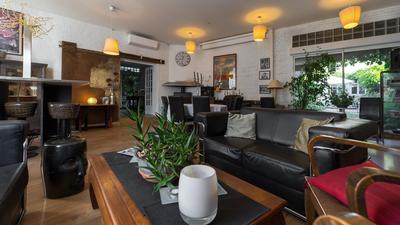 Maison - 360 m² - 10 pièces