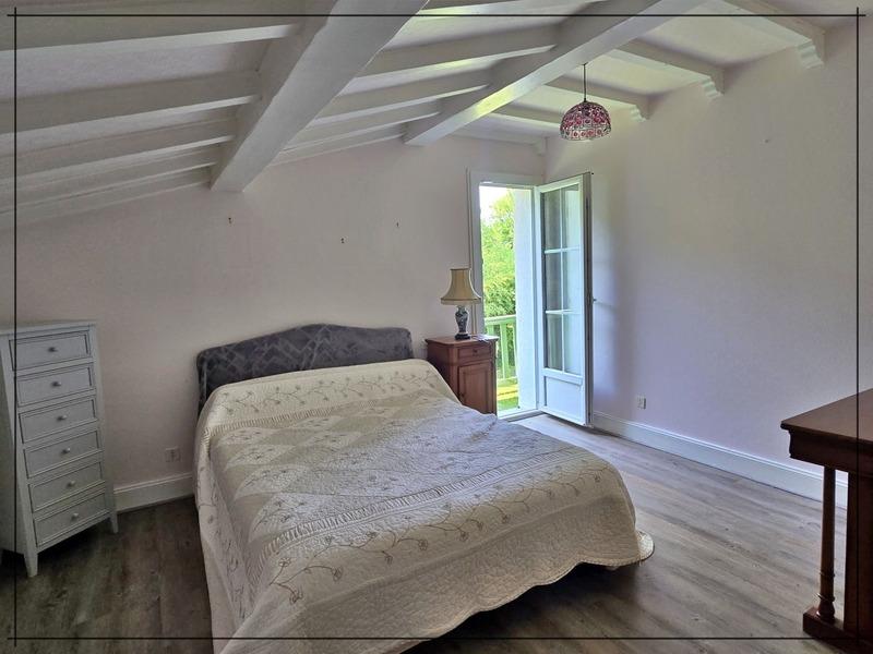 Maison - 180 m² - 6 pièces