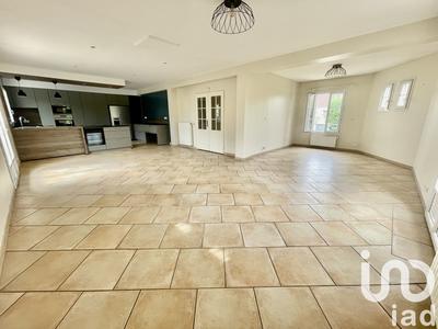 Maison - 141 m² - 6 pièces