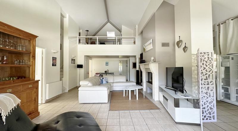 Maison contemporaine - 143 m² - 6 pièces