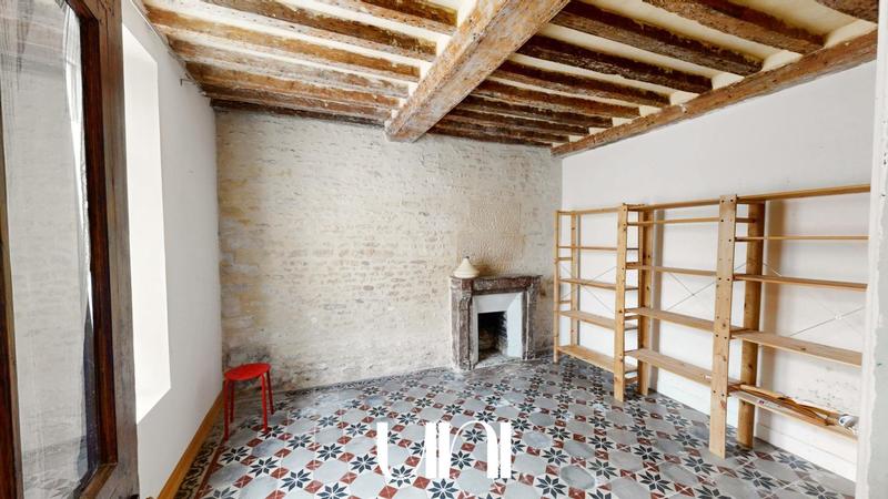 Maison - 225 m² - 7 pièces