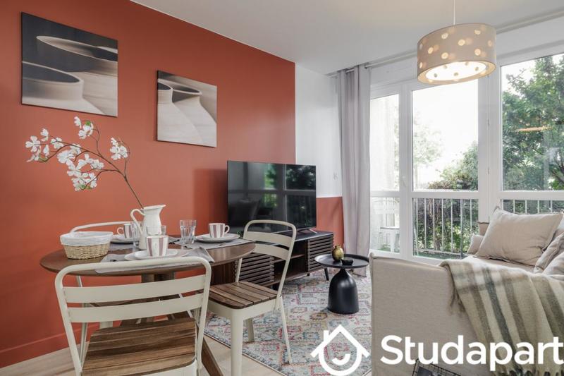 Chambre - 11 m² - 1 pièce