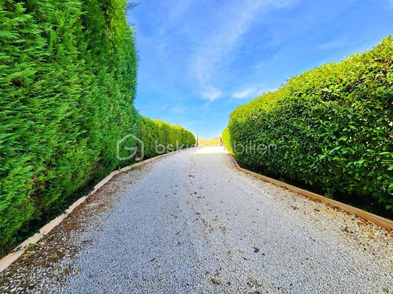 Villa - 183 m² - 5 pièces