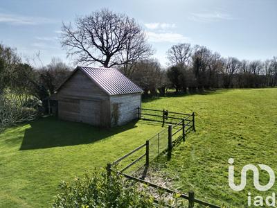 Maison - 250 m² - 10 pièces