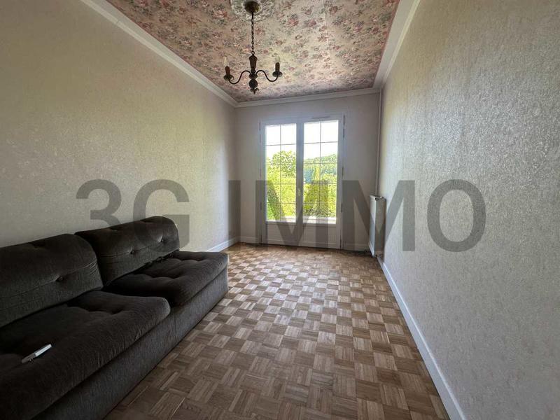 Maison - 205 m² - 5 pièces