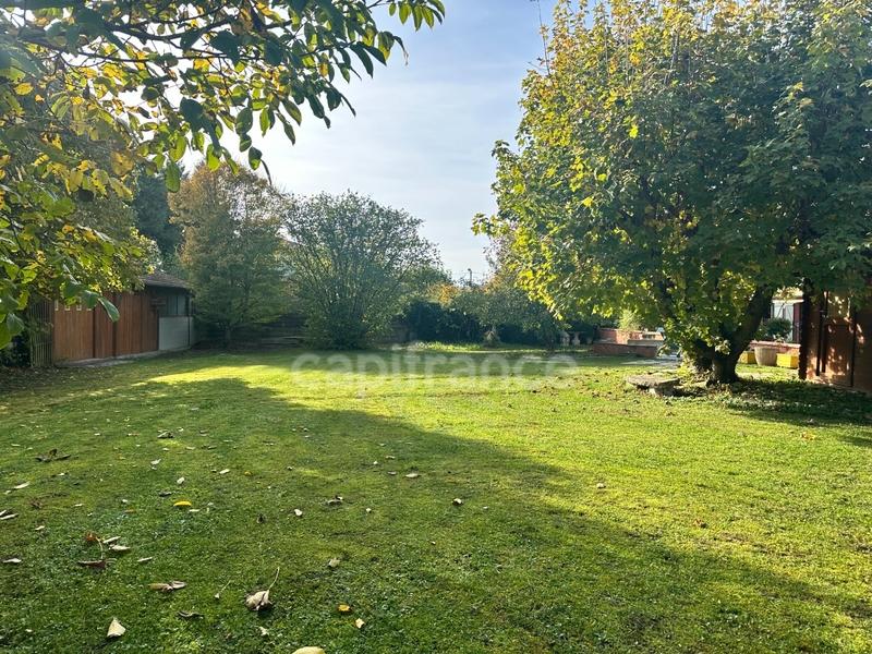 Maison - 272 m² - 10 pièces