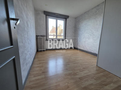 Appartement - 80 m² - 4 pièces