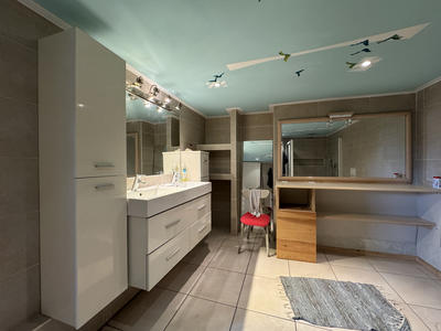 Maison - 161 m² - 7 pièces