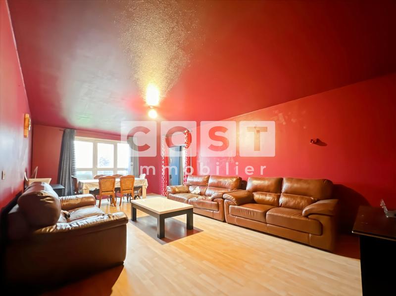 Appartement - 90 m² - 4 pièces