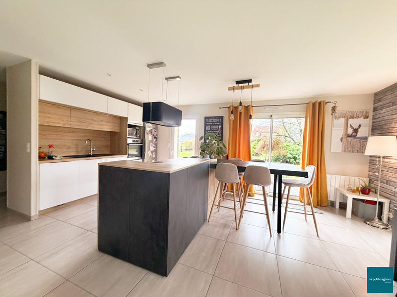 Maison - 134 m² - 6 pièces