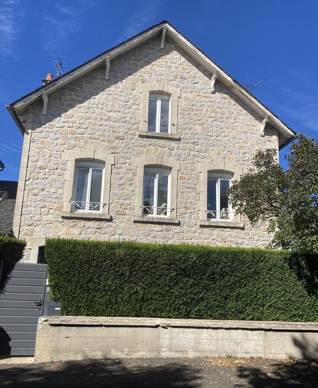 Maison - 198 m² - 5 pièces
