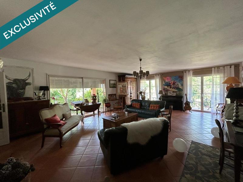 Maison - 180 m² - 5 pièces