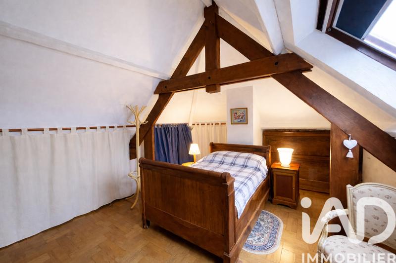 Maison - 228 m² - 7 pièces