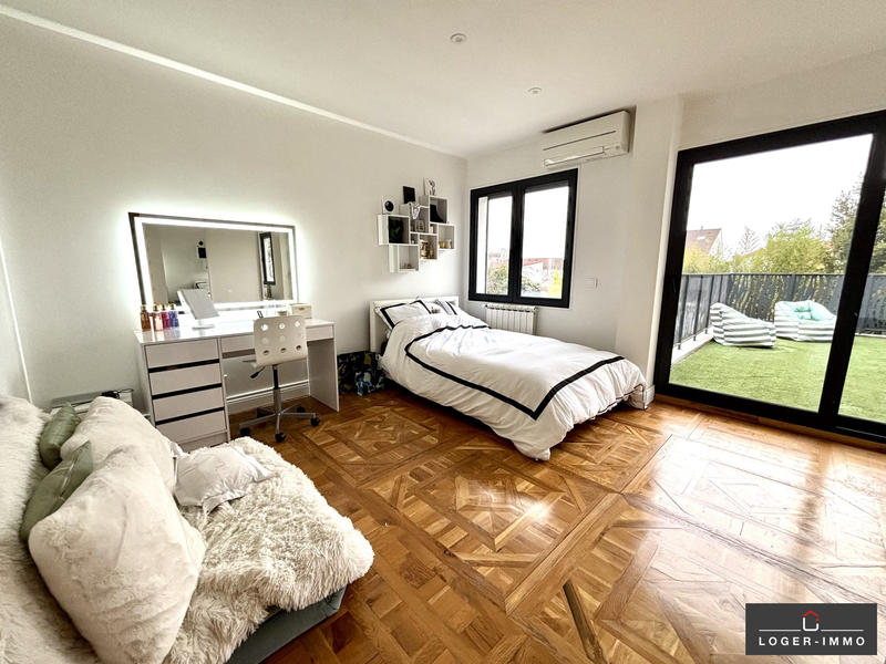 Maison contemporaine - 206 m² - 5 pièces