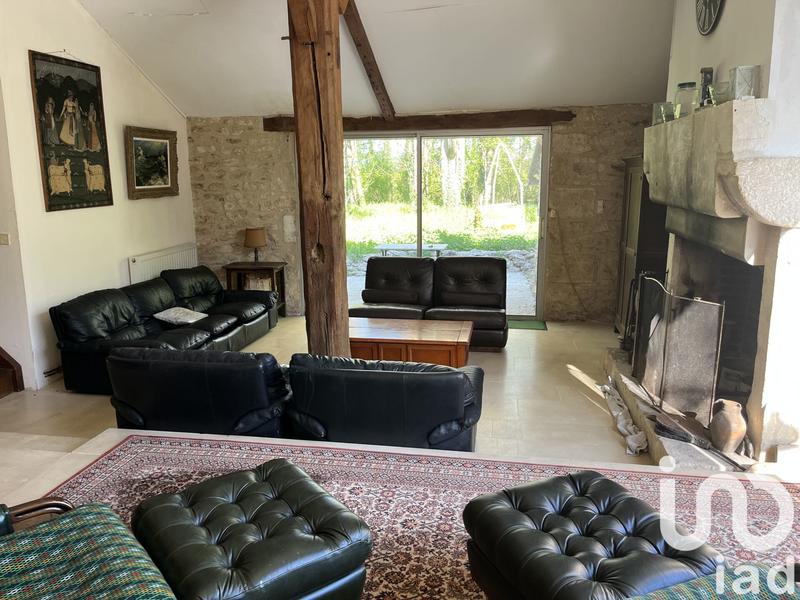 Maison - 222 m² - 8 pièces