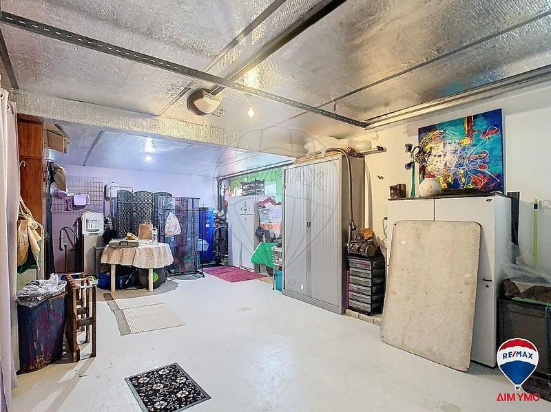 Maison - 220 m² - 6 pièces