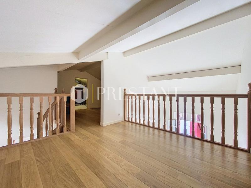 Maison de ville - 209 m² - 4 pièces