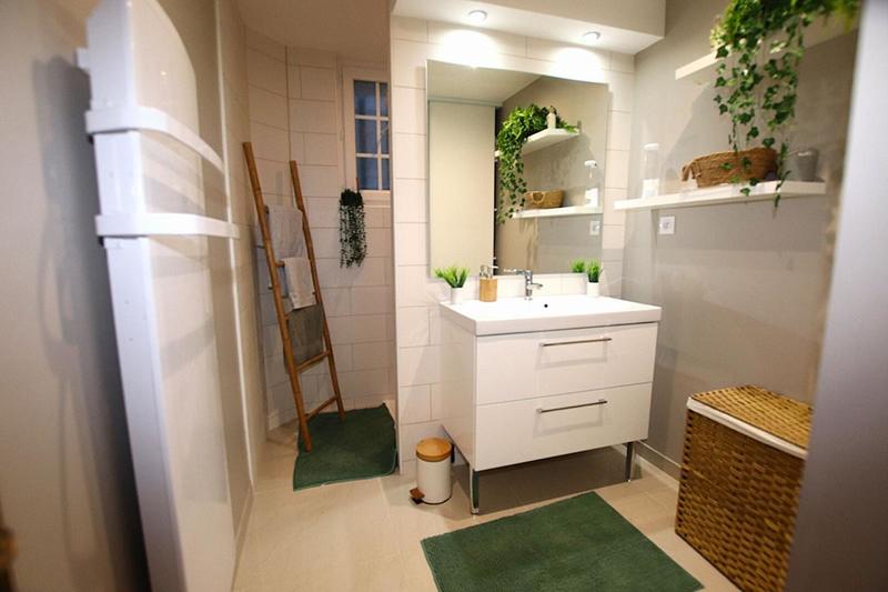 Demeure - 300 m² - 11 pièces