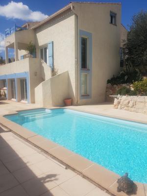 Villa - 198 m² - 7 pièces