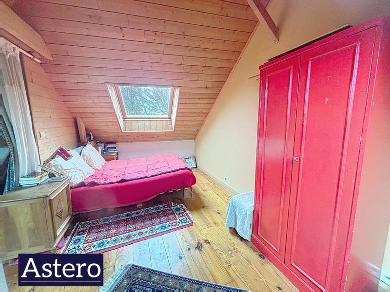 Maison - 95 m² - 5 pièces