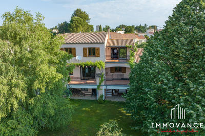 Maison - 290 m² - 7 pièces