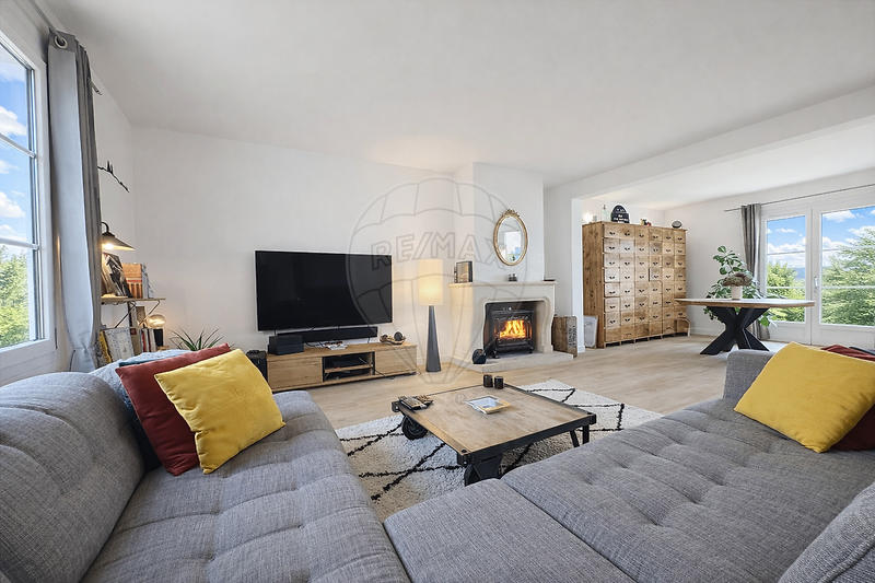 Maison - 140 m² - 7 pièces