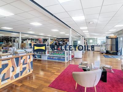 Local commercial - 2 657 m²