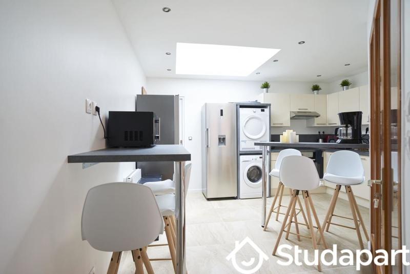 Chambre - 13 m² - 1 pièce