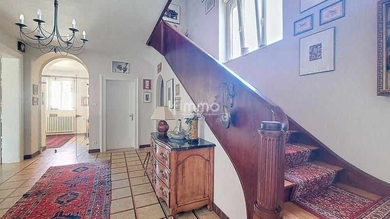 Maison bourgeoise - 277 m² - 6 pièces