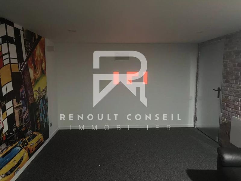 Maison - 240 m² - 9 pièces