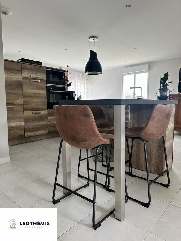 Maison - 103 m² - 4 pièces