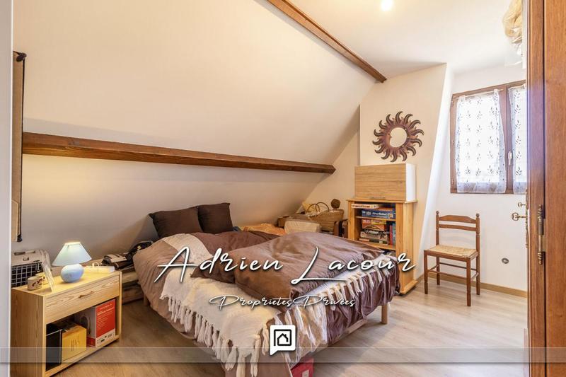 Maison - 139 m² - 7 pièces