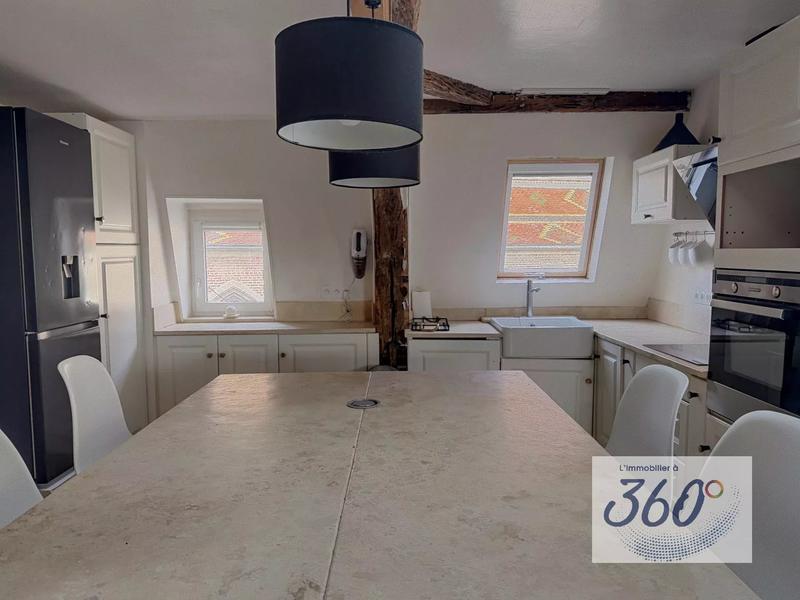 Appartement - 118 m² - 2 pièces