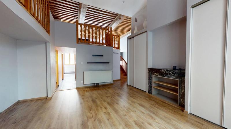 Appartement - 95 m² - 3 pièces