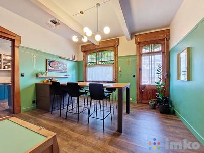 Maison - 295 m² - 8 pièces