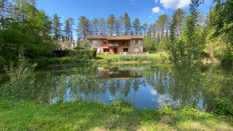 Maison - 416 m² - 11 pièces