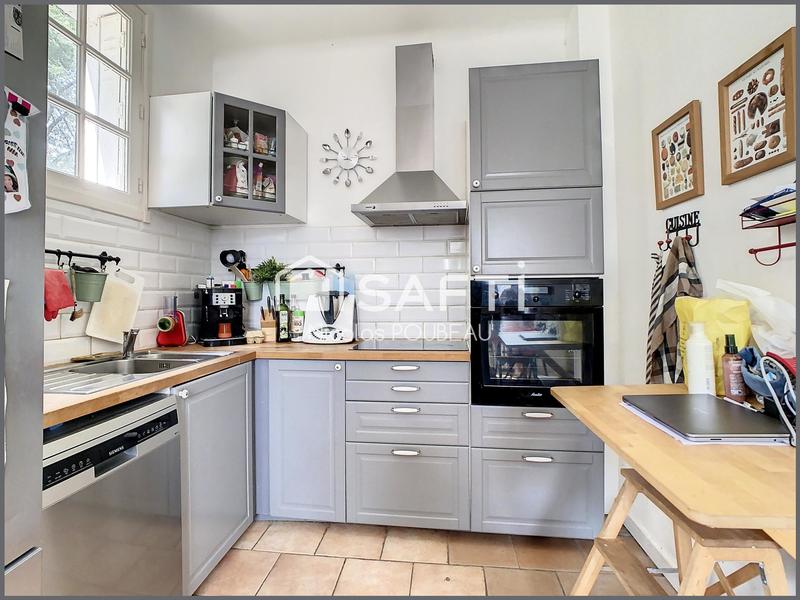 Maison - 240 m² - 9 pièces